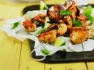 Espetadas de Frango com Cachaça Brasileira