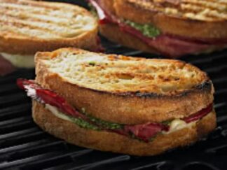 Tosta de Pastrami de Vaca com Pesto